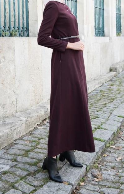 Abaya hijab/ Abaya simple / Abaya moderne/ Abaya chic/ Abaya bordeaux 